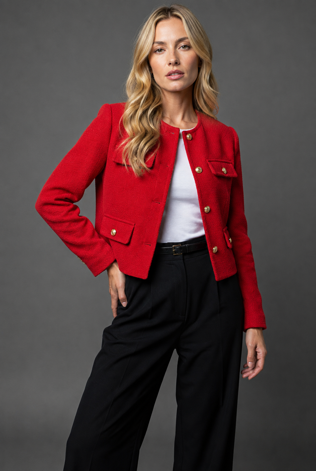 Kort Tweedblazer til Kvinder med Guldfarvede Knapper