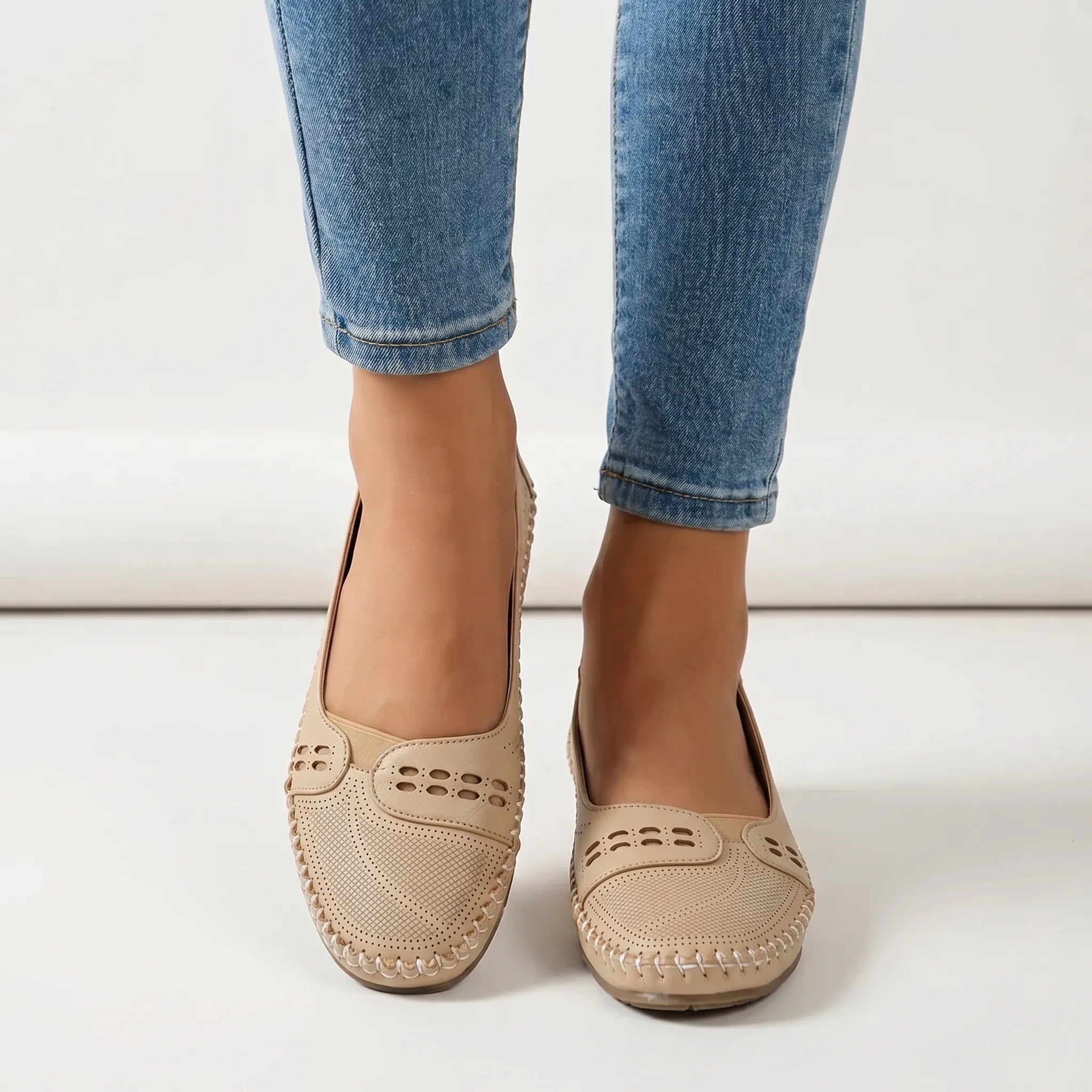 Fleurvelle - Cushioned Orthopedic Flat Slip-On Shoe