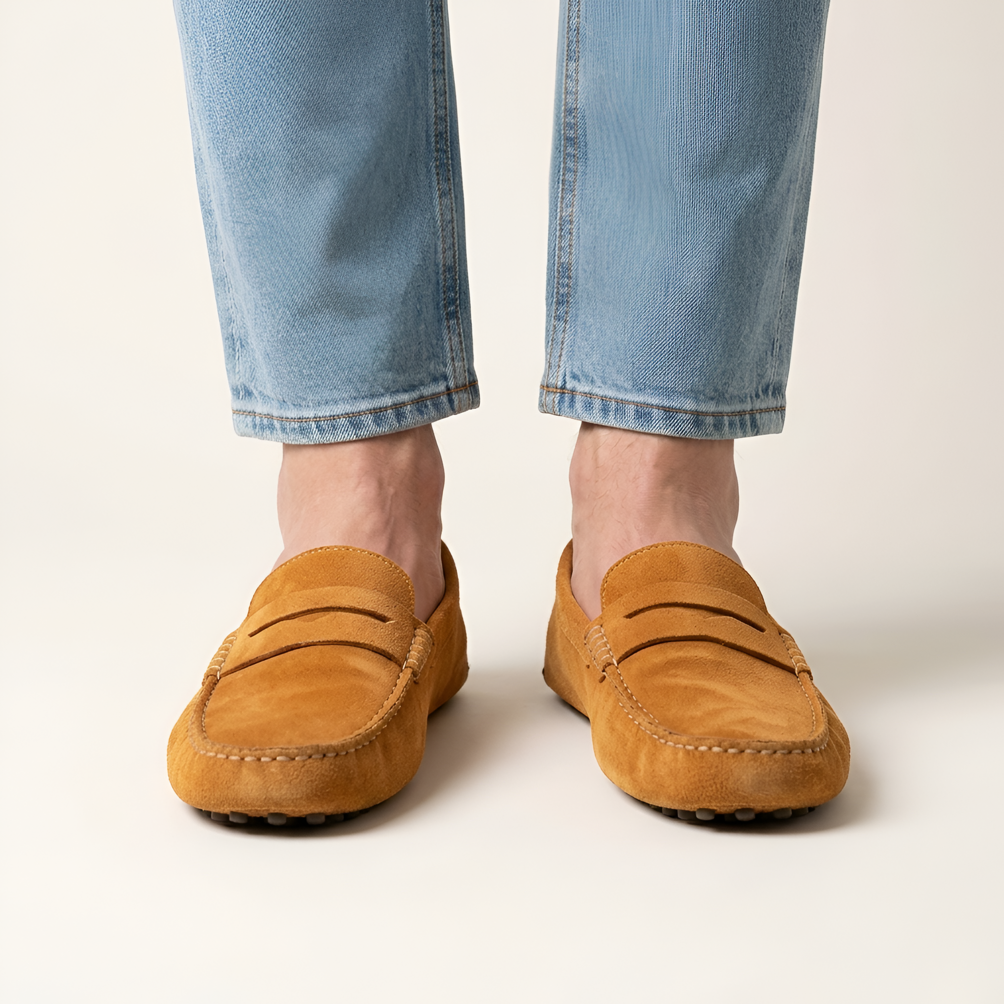 Herre loafers i ruskind med komfortabel sål og slip-on design