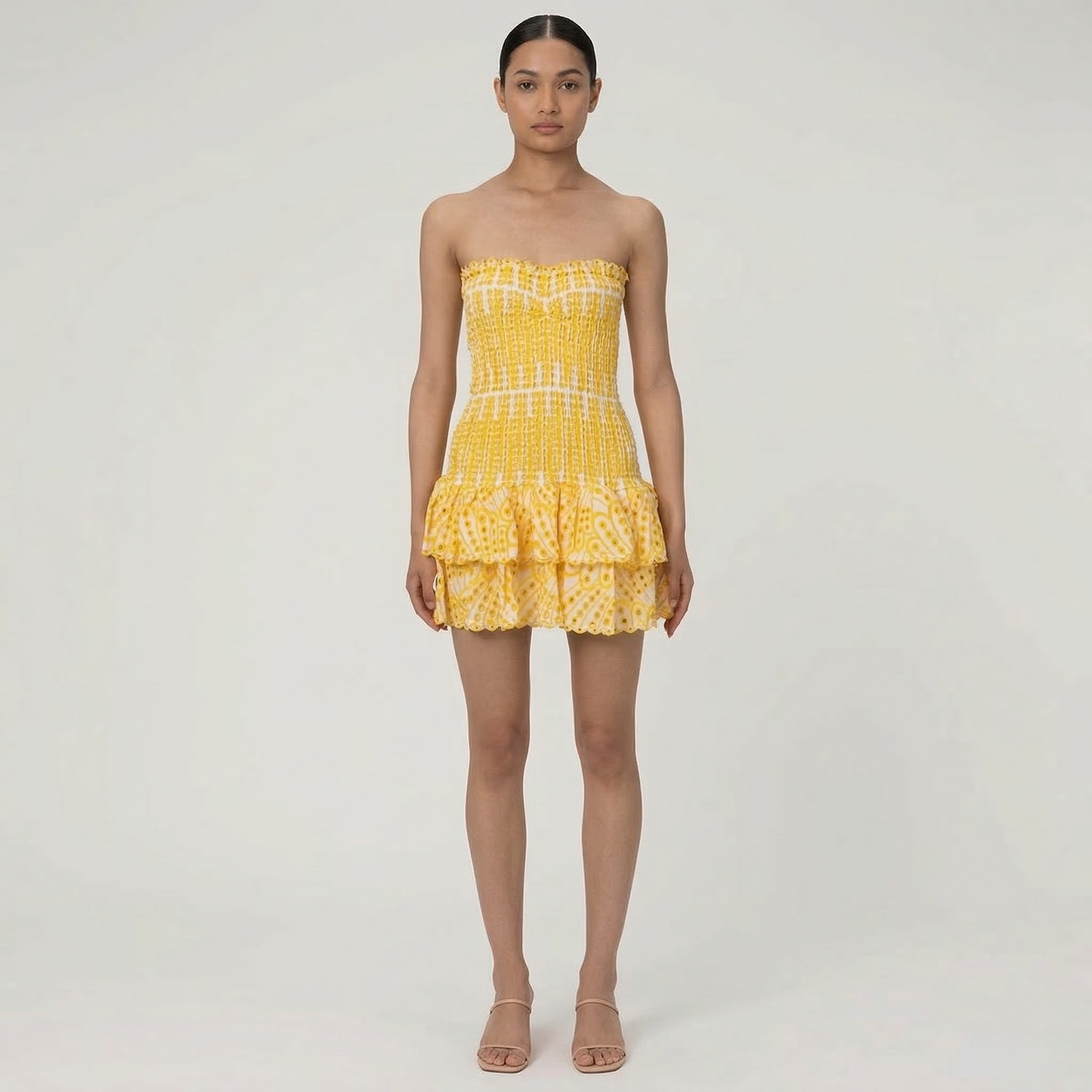 Vestido mini elegante de verão Dame sem alças com smock e folhos