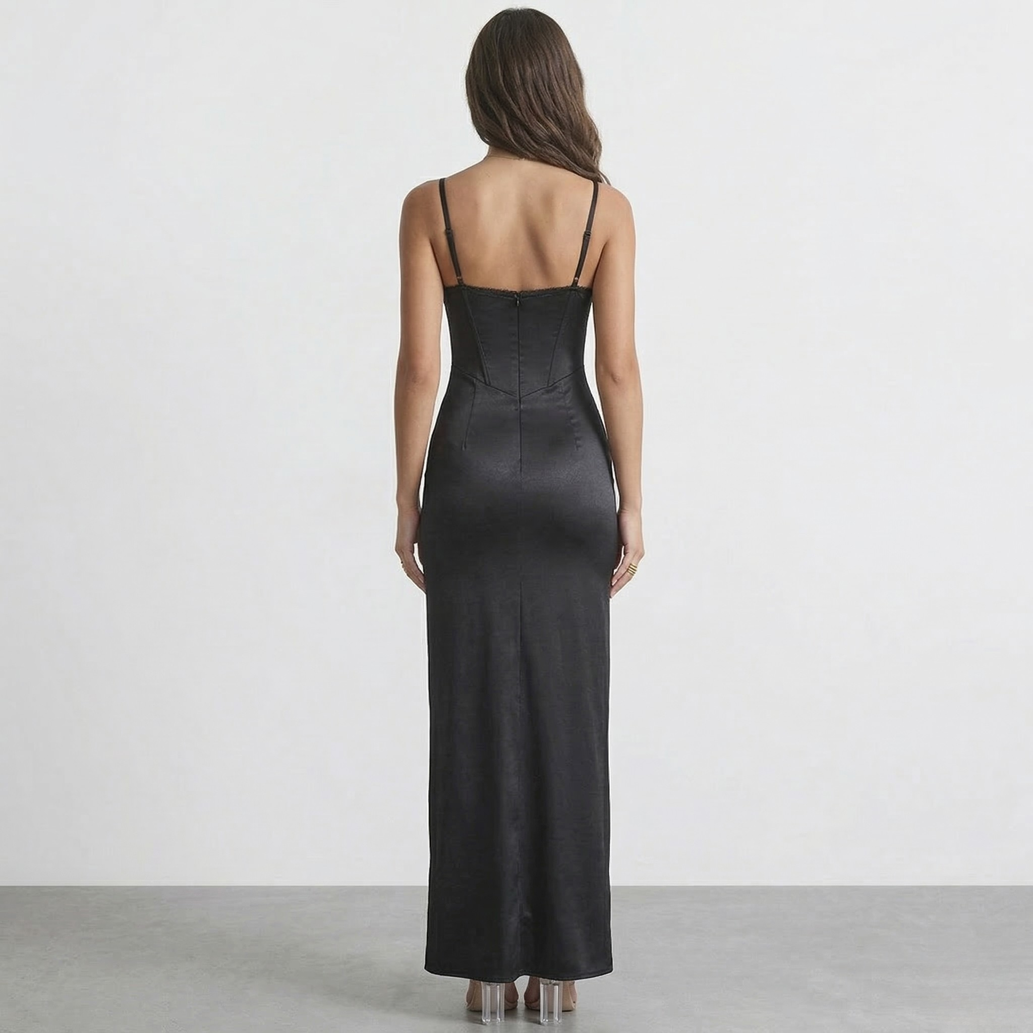 Damska sukienka maxi z satyny z cienkimi ramiączkami, dopasowana sukienka wieczorowa z gorsetową górą