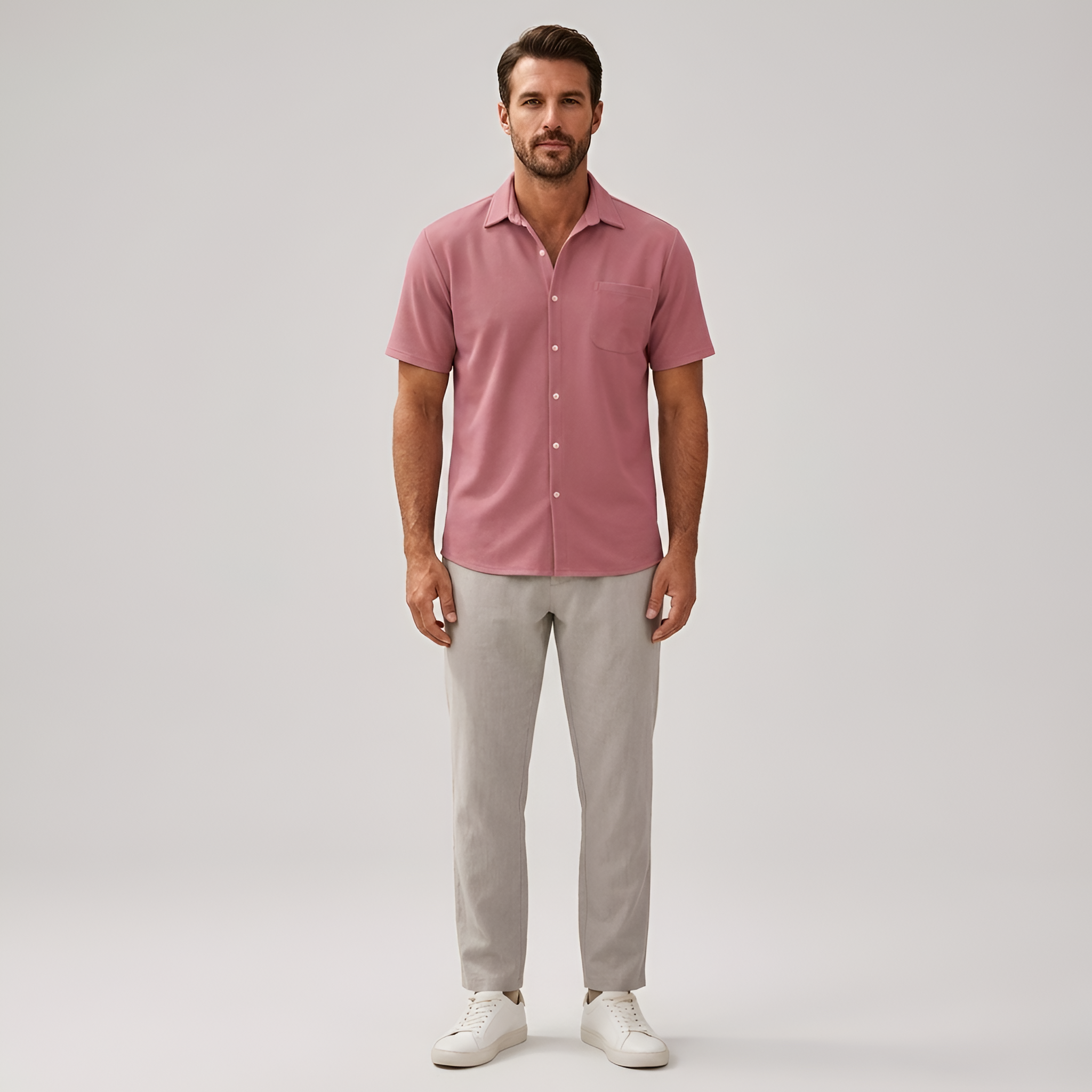 Camisa de hombre de manga corta en algodón con botones y bolsillo en el pecho, ajuste relajado