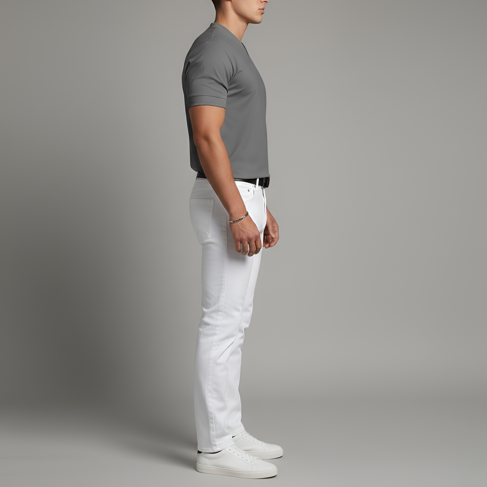 Herre T-shirt i bomuld med V-hals og brystlomme