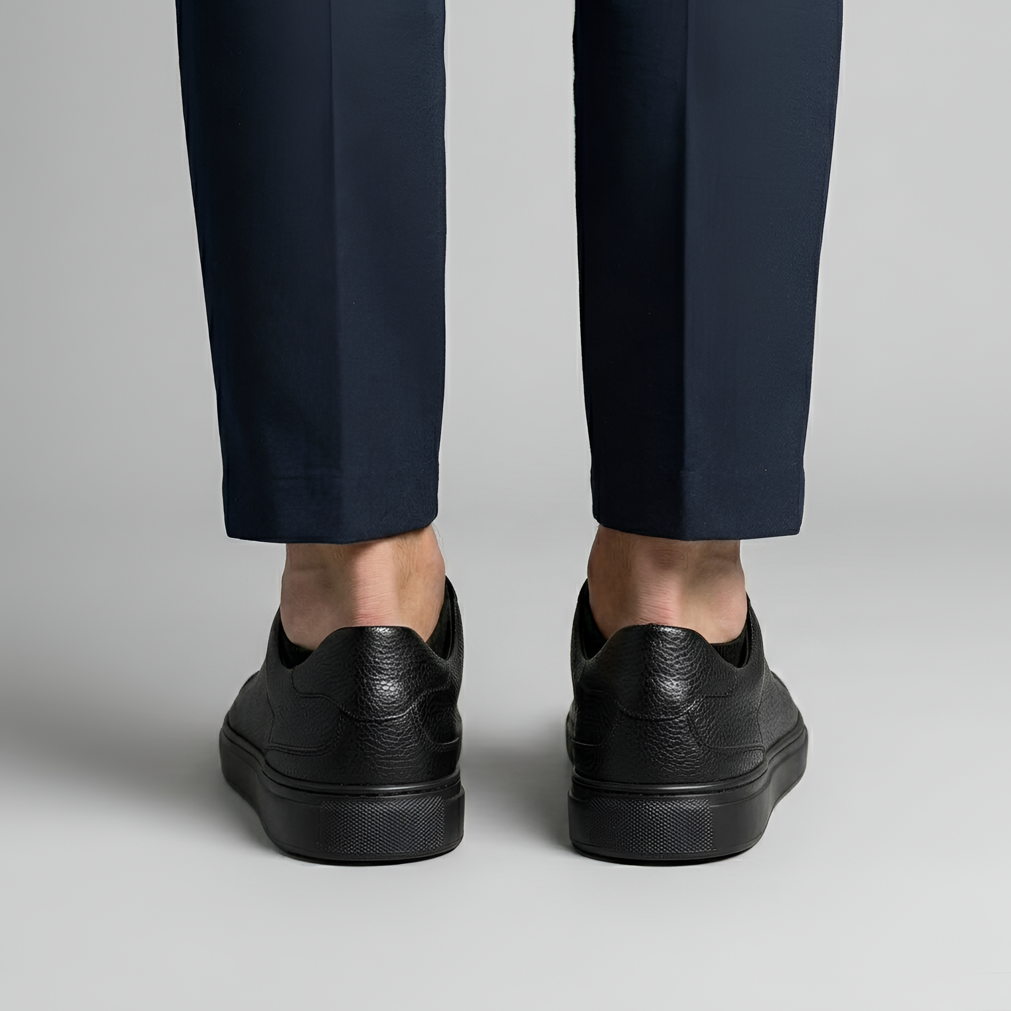 Zapatillas de hombre de cuero con cordones elásticos y suela cómoda