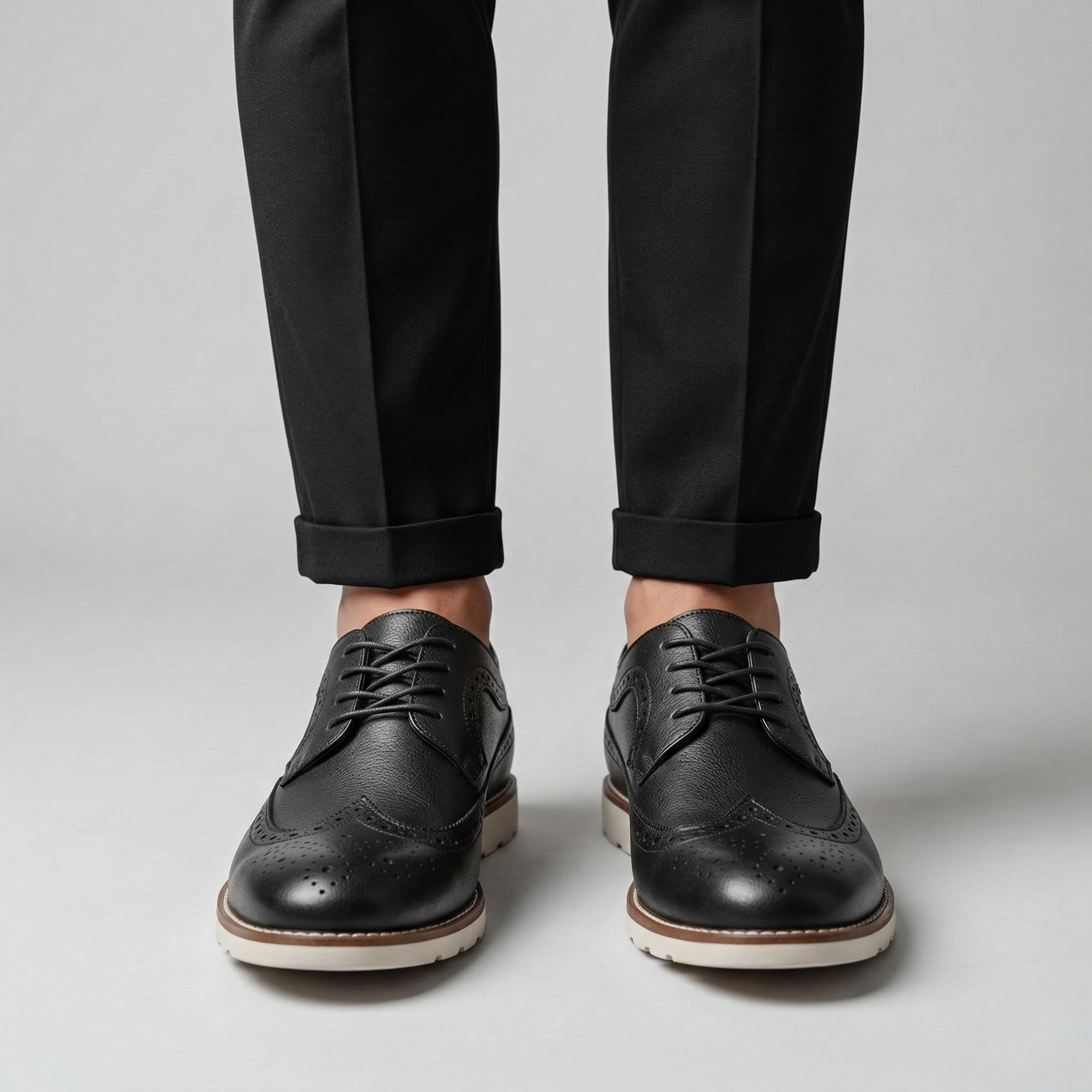 Herre læder brogue sko klassiske snøresko til mænd med dekorative perforeringer