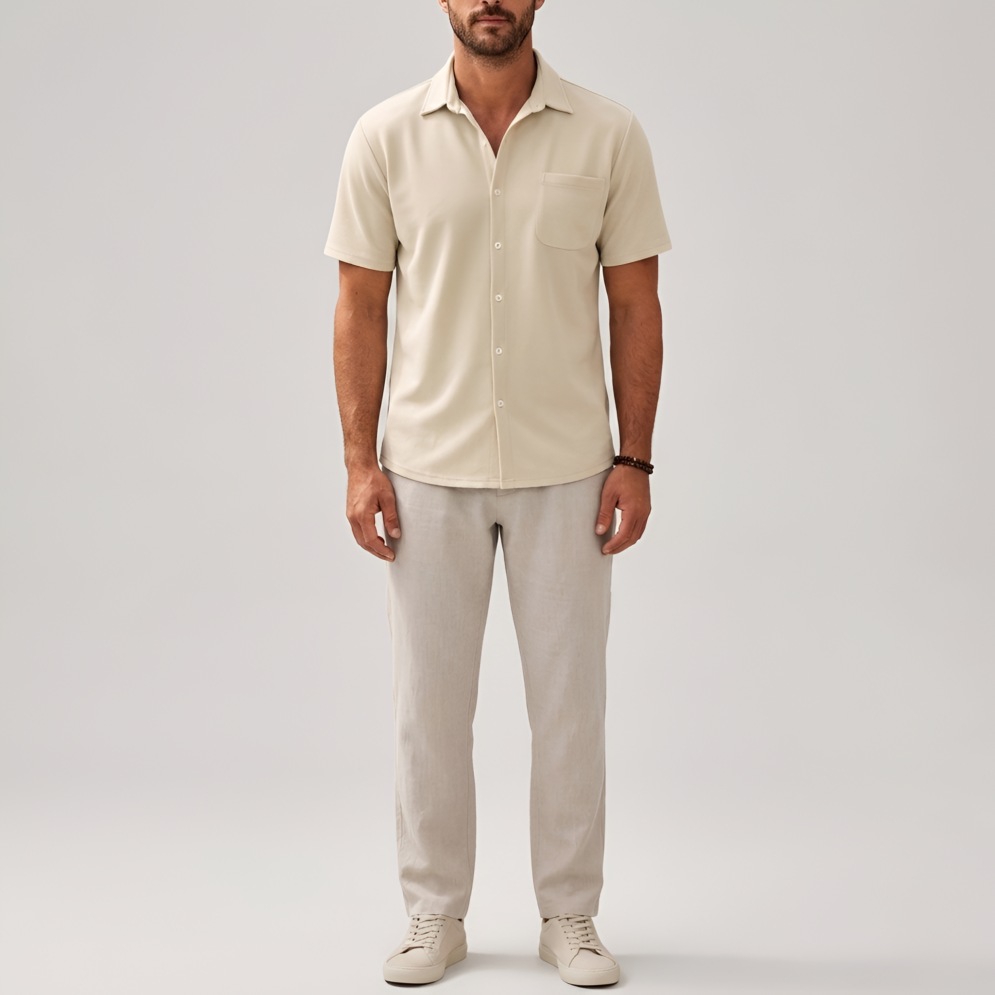 Camisa de hombre de manga corta en algodón con botones y bolsillo en el pecho, ajuste relajado