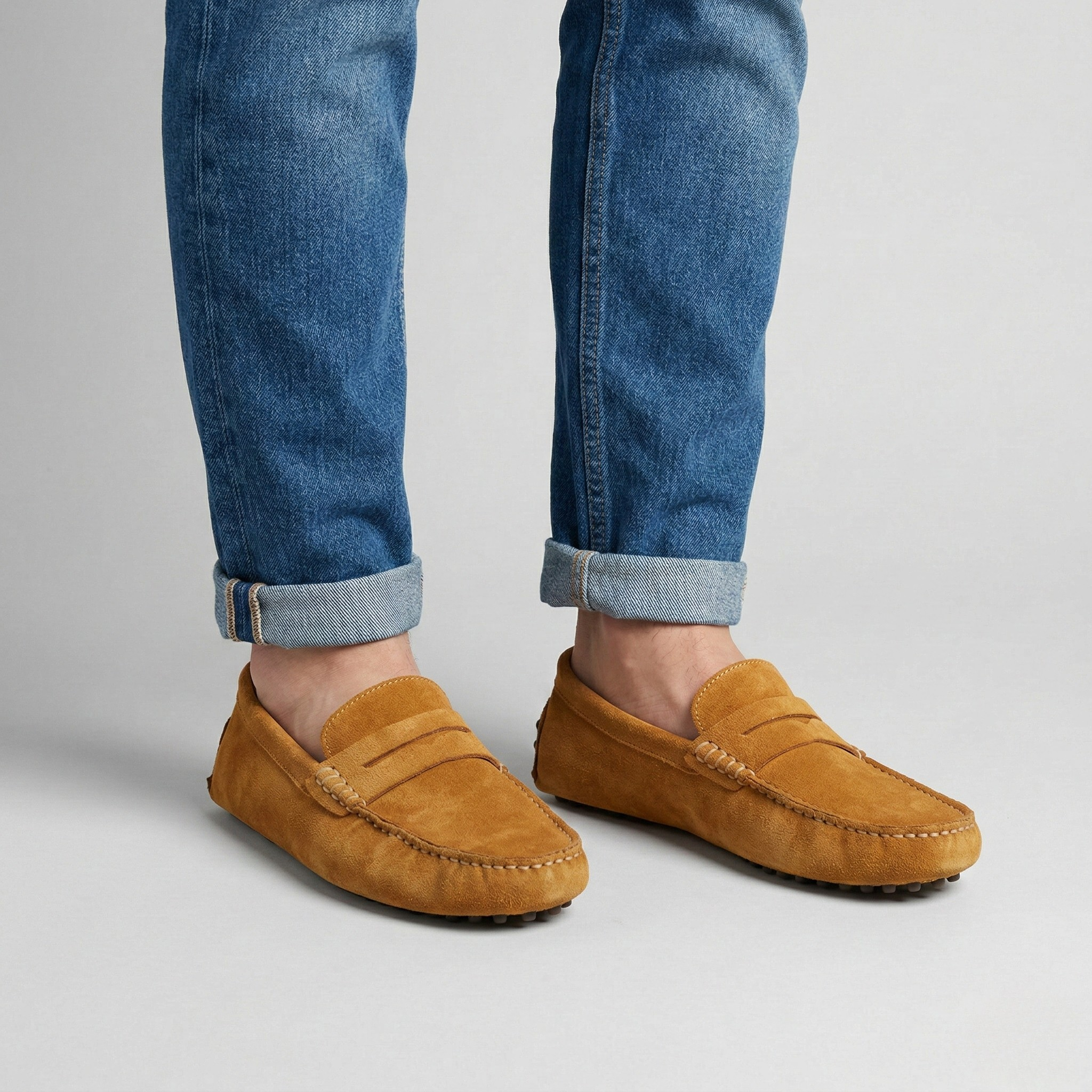 Herre loafers i ruskind med komfortabel sål og slip-on design