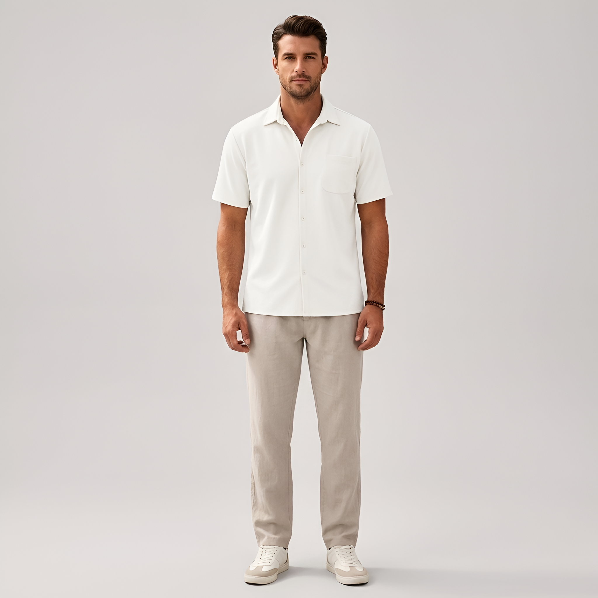 Camisa de hombre de manga corta en algodón con botones y bolsillo en el pecho, ajuste relajado