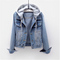 Chaqueta vaquera con mangas largas y capucha desmontable