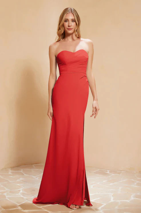 Robe de cérémonie raffinée avec dos ouvert