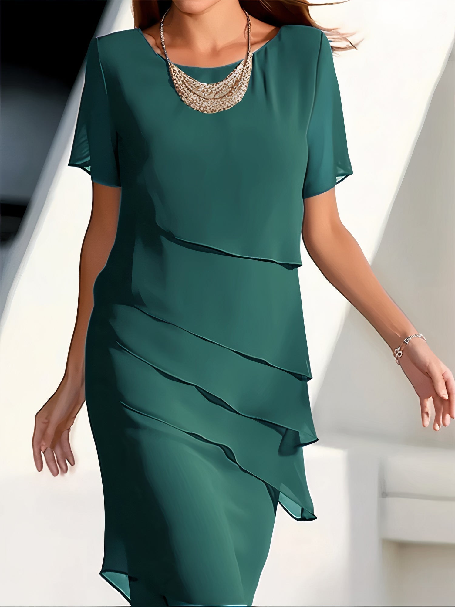 Vestido leve de chiffon com pregas