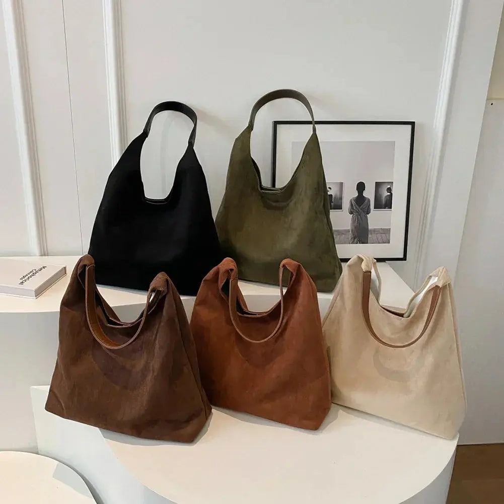Minimalistisk Skuldertaske i Blødt Ruskind-Look | Rummelig Hobo Taske til Hverdag og Shopping | Letvægts Design med Rem