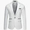 Blazer Masculino com Lapelas Entalhadas e Bolsos com Aba