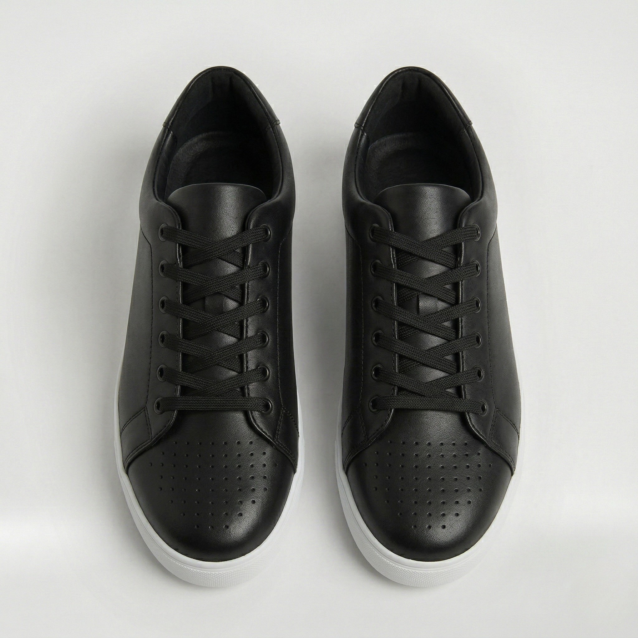 Lædersneakers til mænd med snørelukning og komfortabelt design til hverdagsbrug