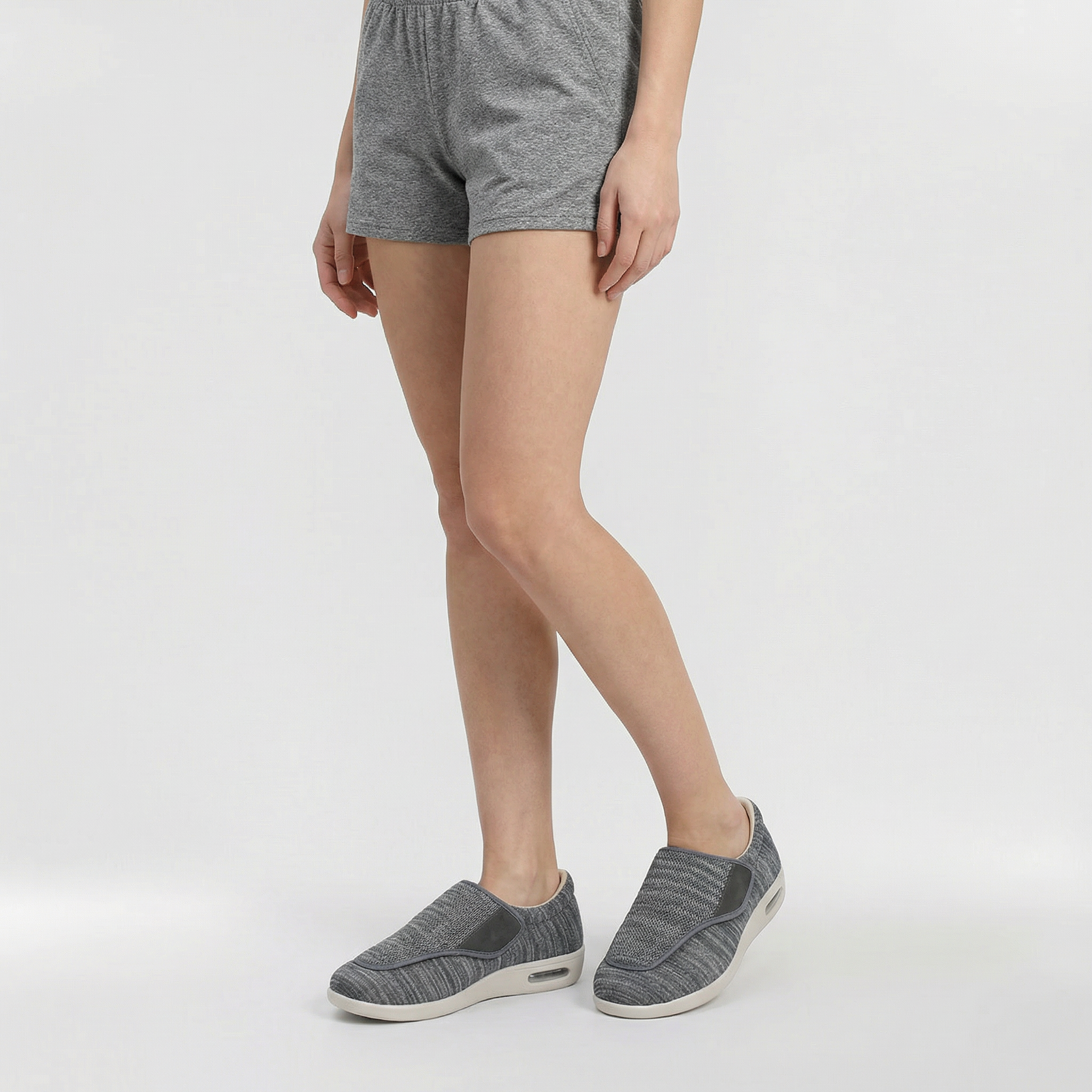 Brede ortopædiske sko til diabetikere med komfortabel pasform og støttende design til daglig brug