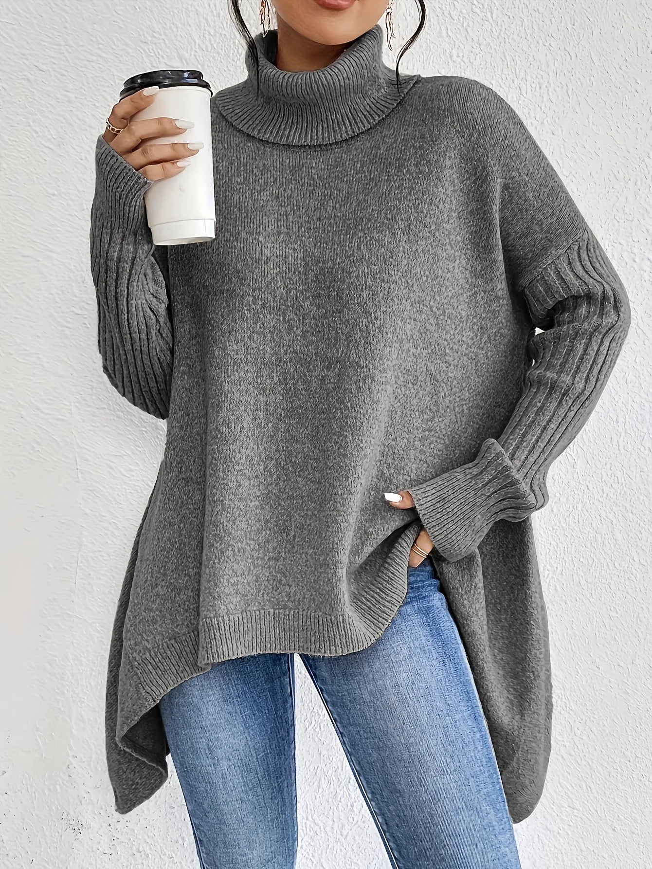 Oversized Rullekravestrik til Kvinder med Asymmetrisk Kant