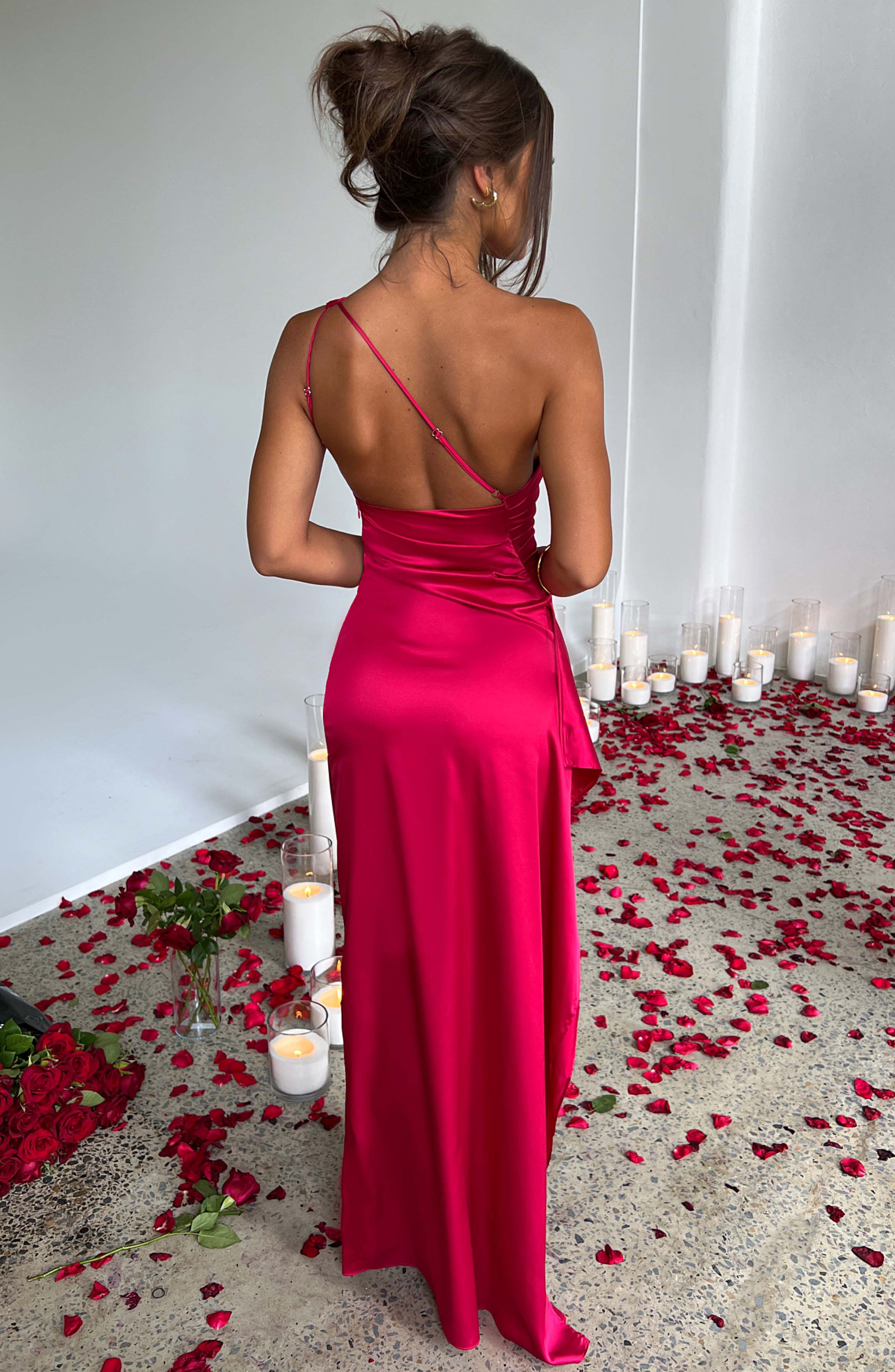 Satin Maxi Kjole til Damer | Elegant One-Shoulder Festkjole med Slids | Lang Gallakjole til Bryllup og Formelle Begivenheder