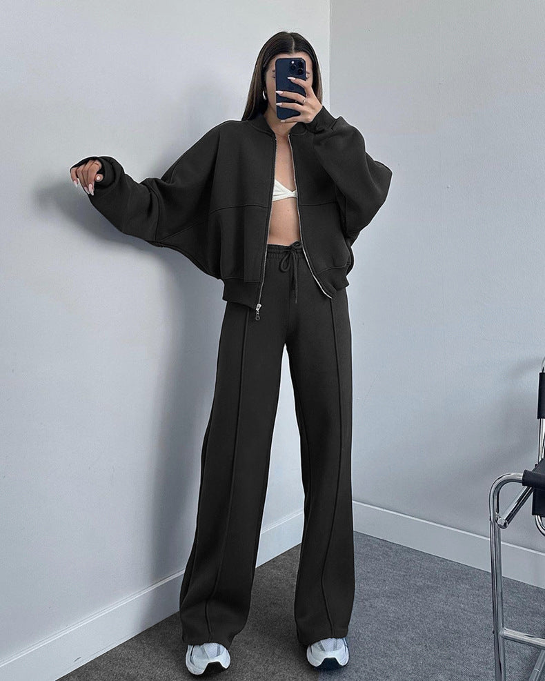 Tracksuit Sæt til Kvinder med Zip Neck og Vide Bukser