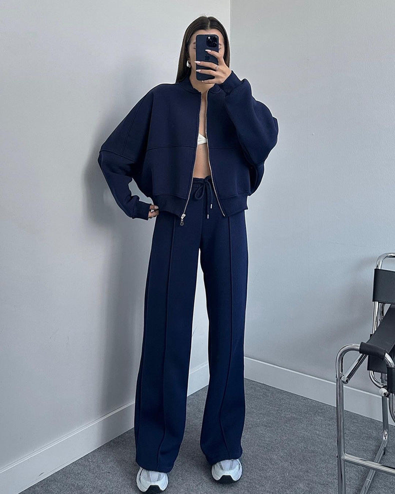 Tracksuit Sæt til Kvinder med Zip Neck og Vide Bukser