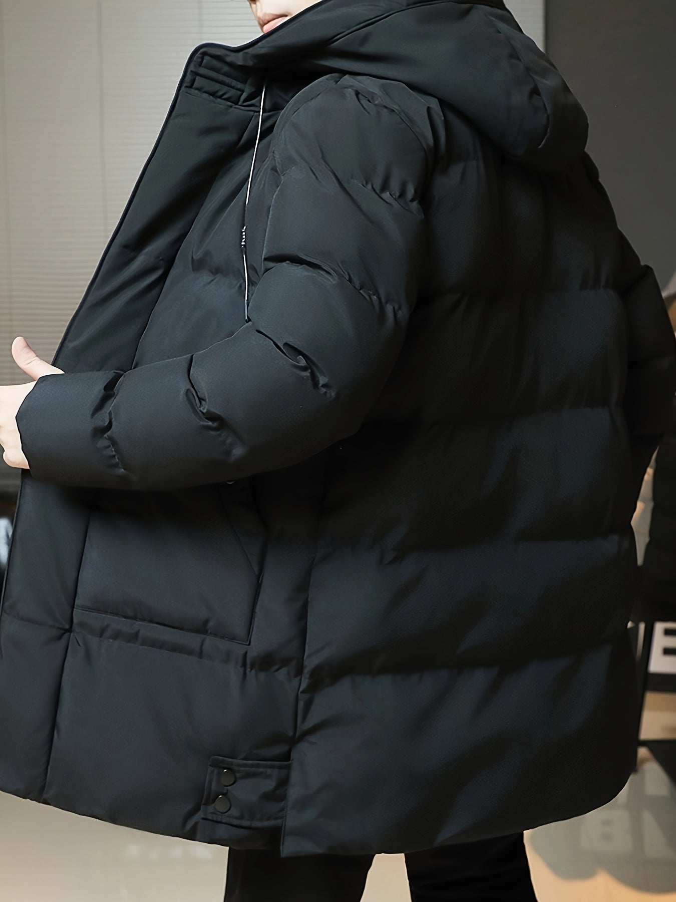 Bellivaro | Tykt Polstret Vinterjakke til Mænd med Hætte | Varm og Vindtæt Design