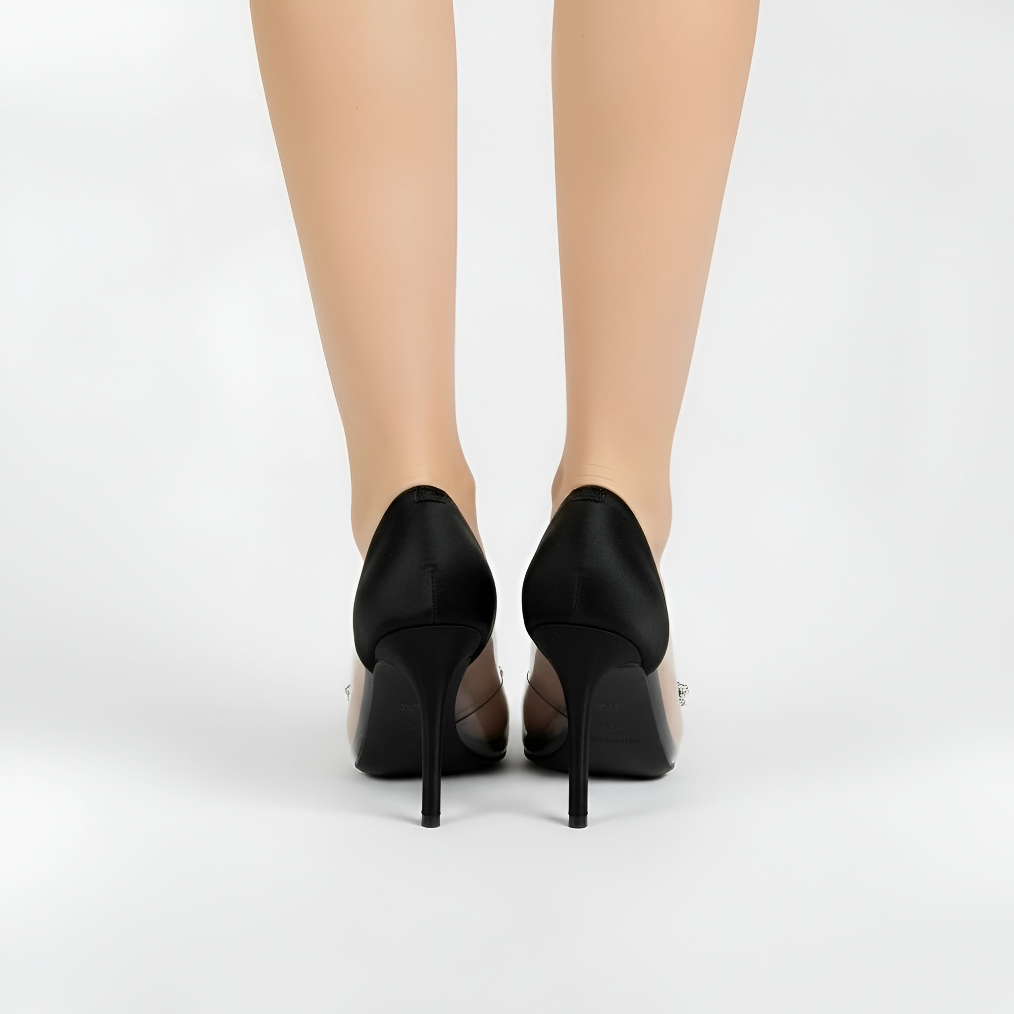 Dámské lodičky slingback s jehlovým podpatkem, špičatou špičkou, ozdobné kamínky, přezka, společenské sandály