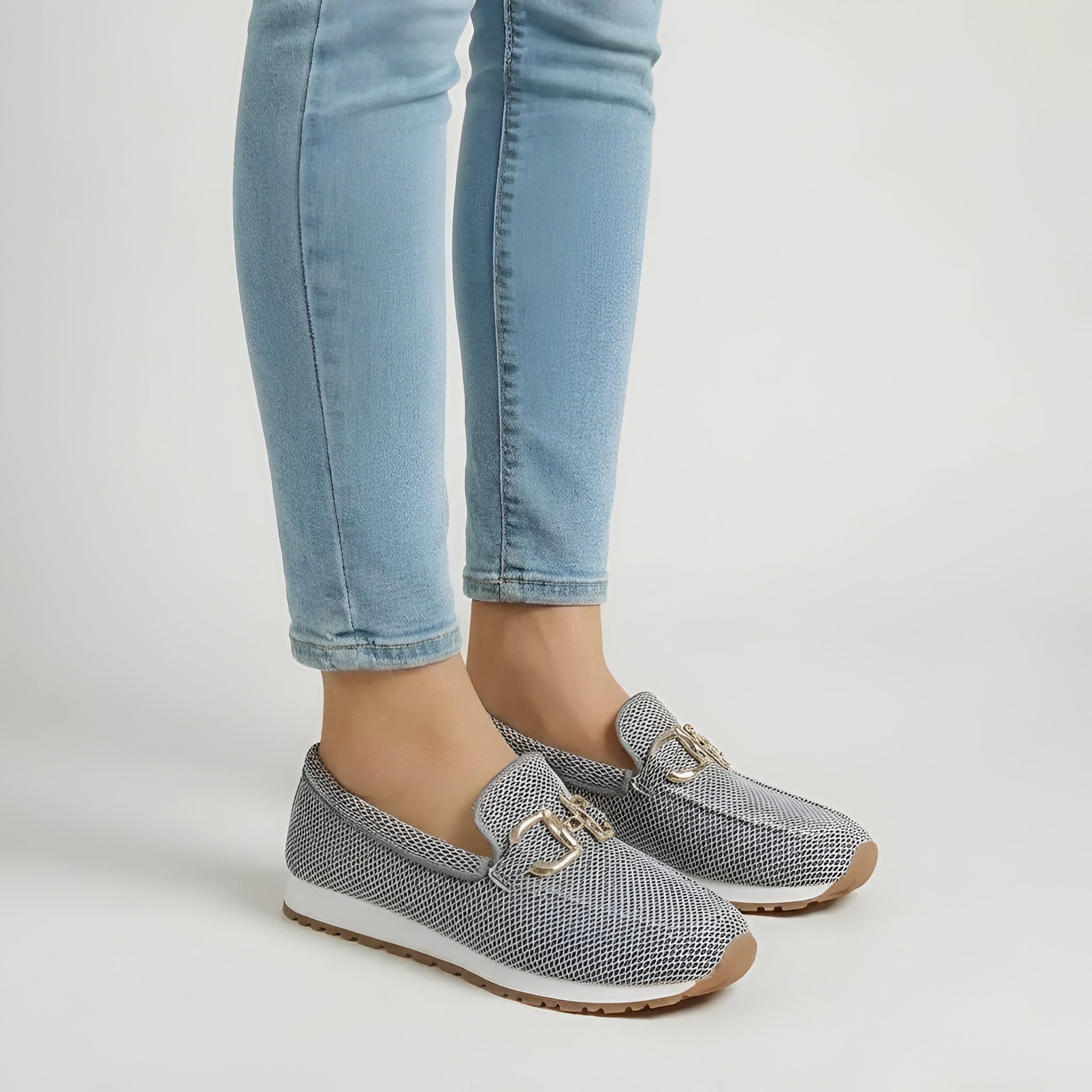 Dame loafers i åndbart mesh med metalspænde, komfortable fritidssko til kvinder