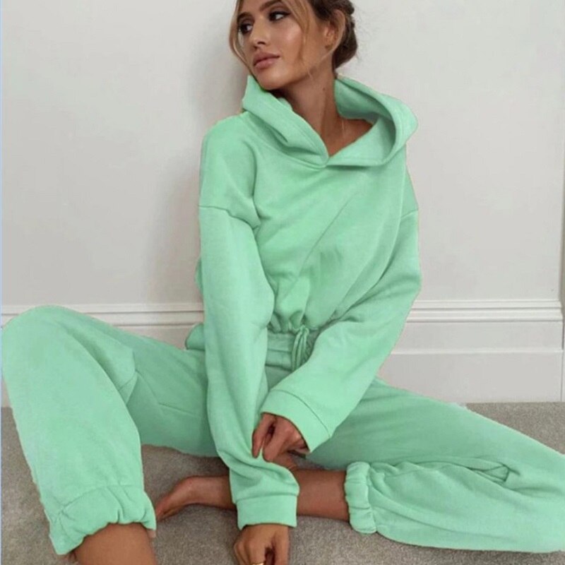 Isabella | Todelt Loungewear-Sæt til Kvinder med Vandfaldshals