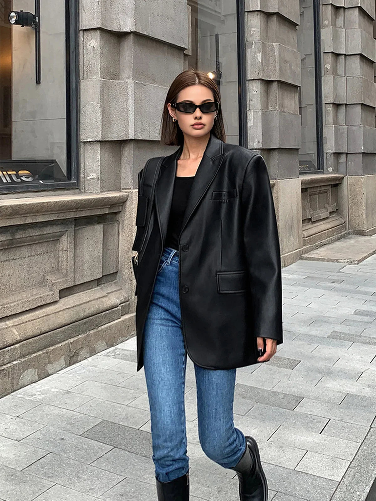Chaqueta oversize elegante y moderna con efecto cuero para mujer