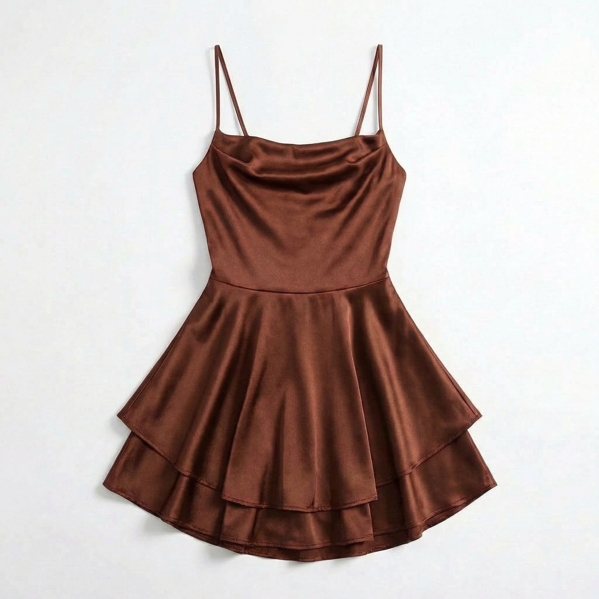 Vestido mini para mujer con escote cuadrado y falda acampanada con tirantes finos