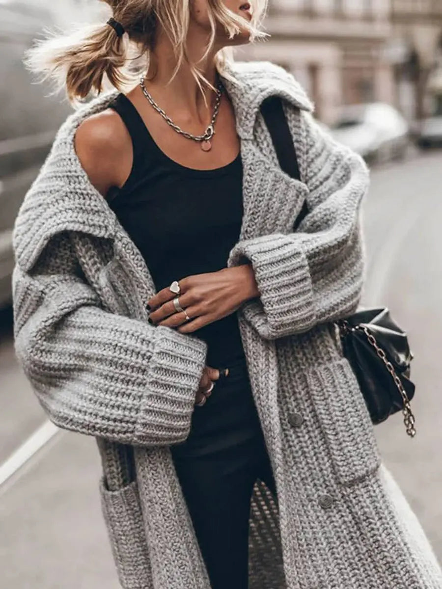 Oversized strikcardigan til kvinder med sjalskrave